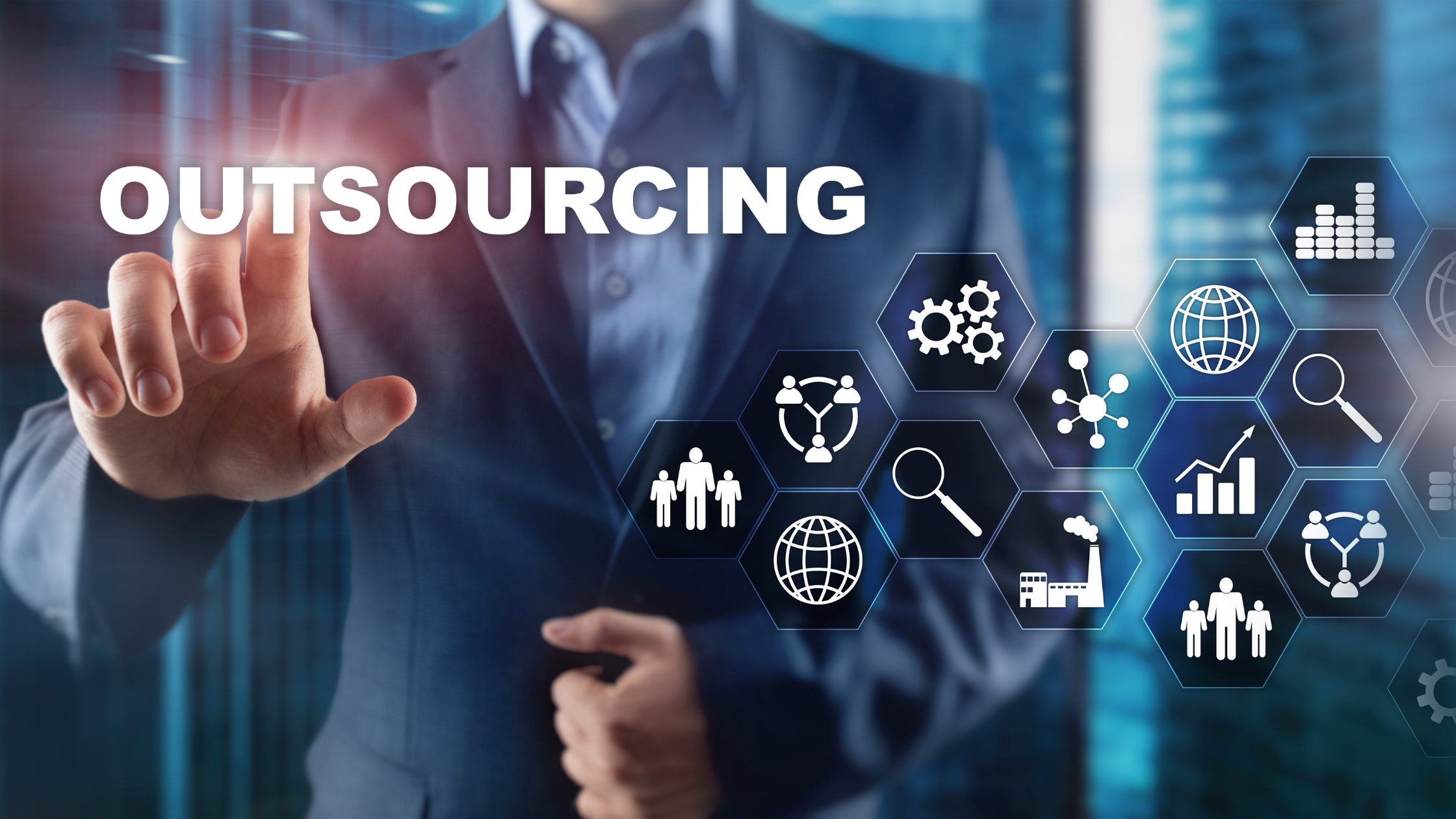 the benefits of outsourcing IT